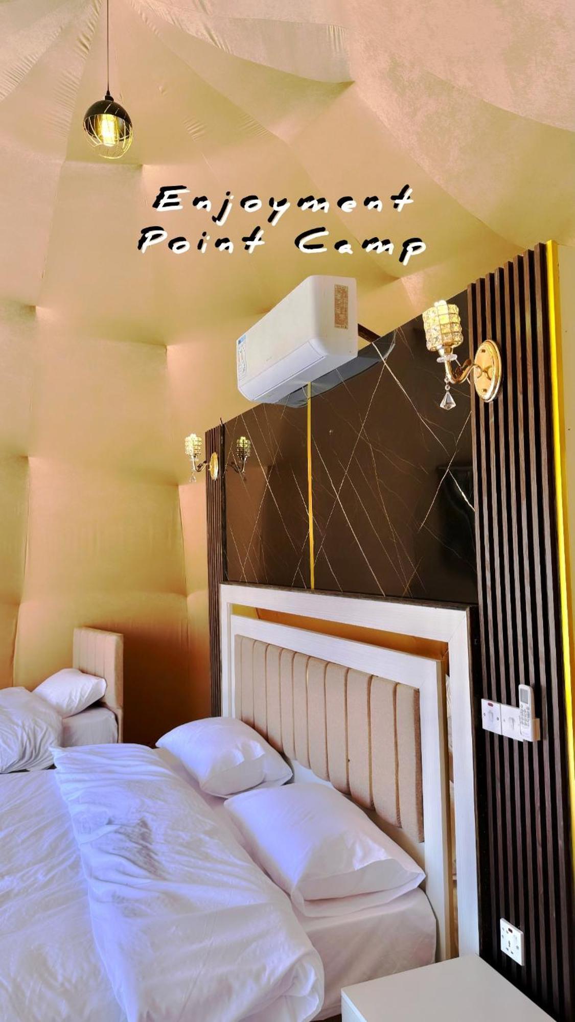 Luxury Enjoyment Point Bubbles Camp Bed and Breakfast Wadi Rum Buitenkant foto