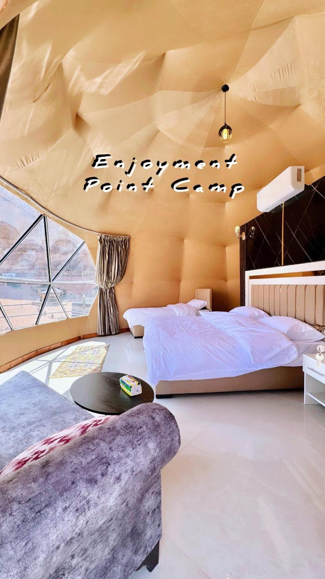 Luxury Enjoyment Point Bubbles Camp Bed and Breakfast Wadi Rum Buitenkant foto